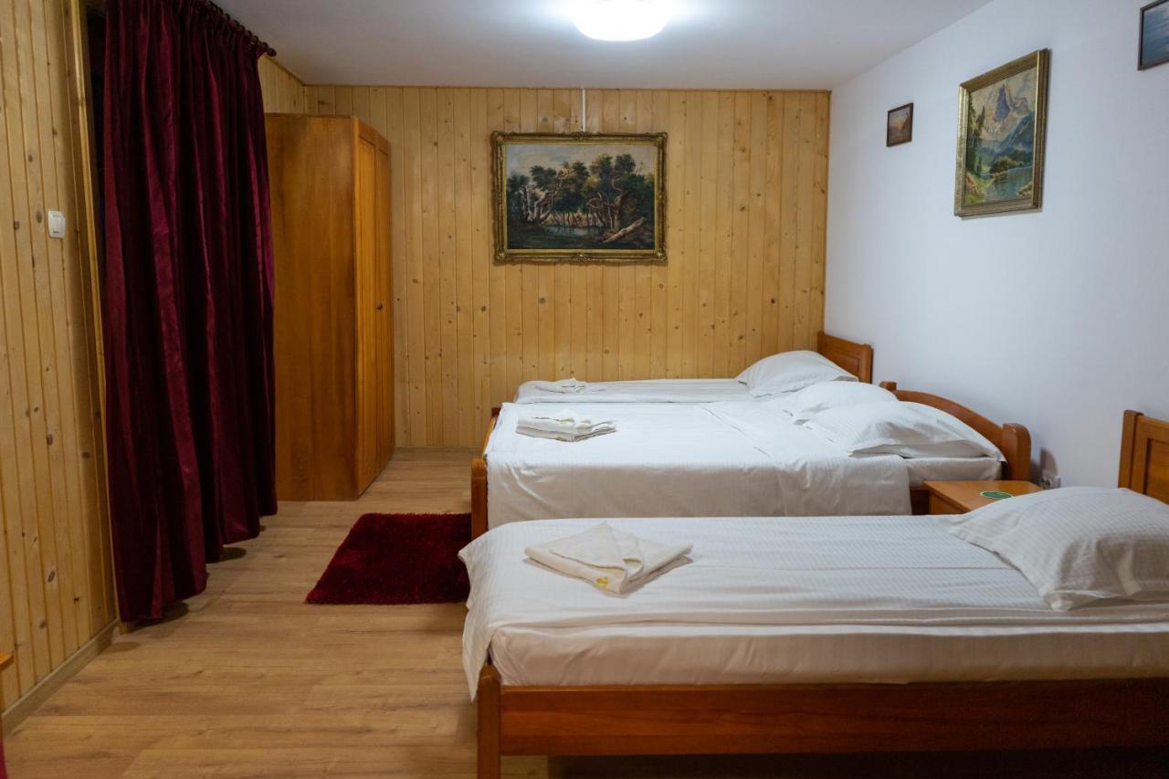Готель Casa Karol Вама-Веке Екстер'єр фото